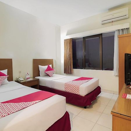 Capital O Galaxy Inn Bandung Eksteriør billede
