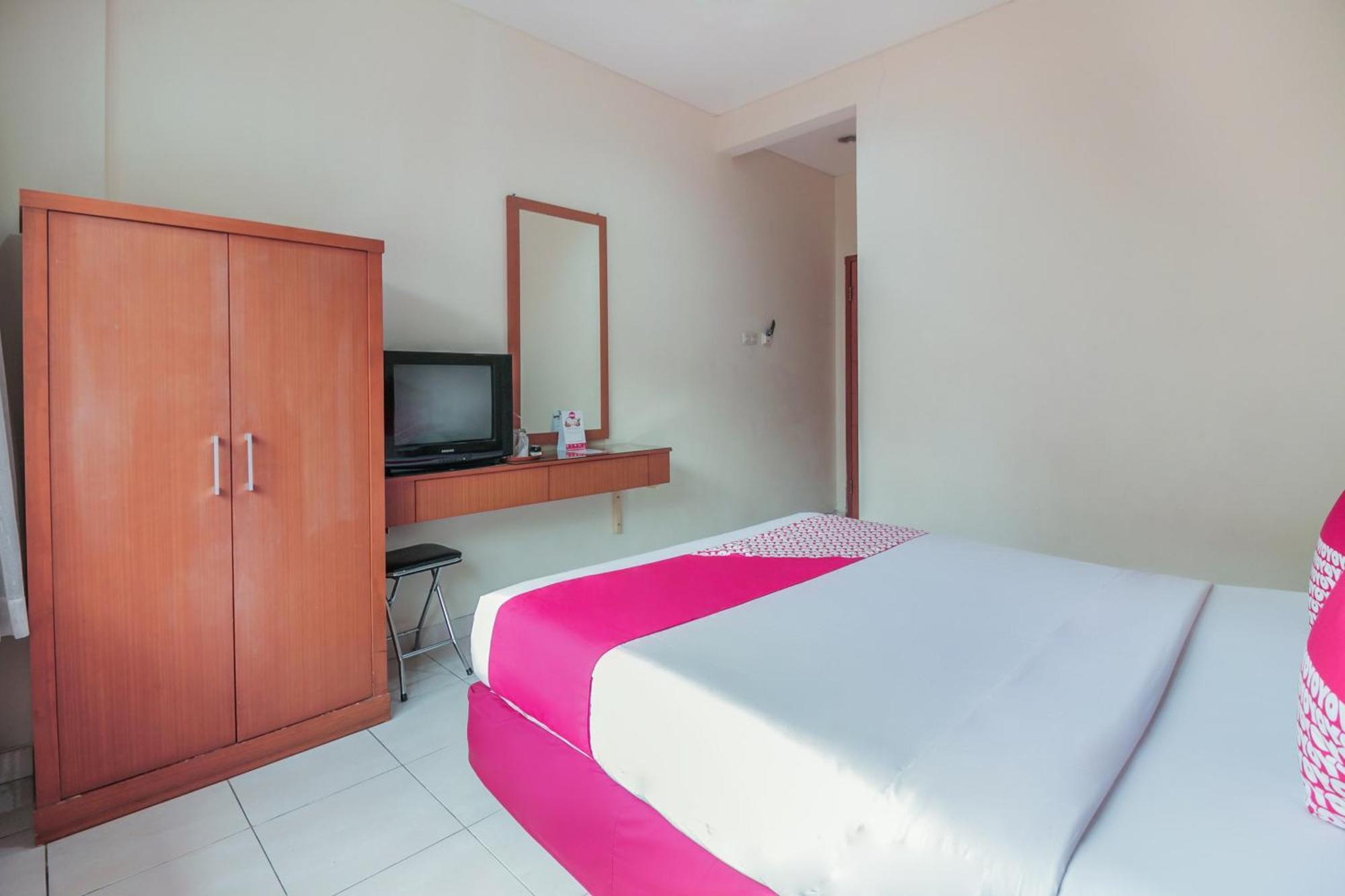 Capital O Galaxy Inn Bandung Eksteriør billede