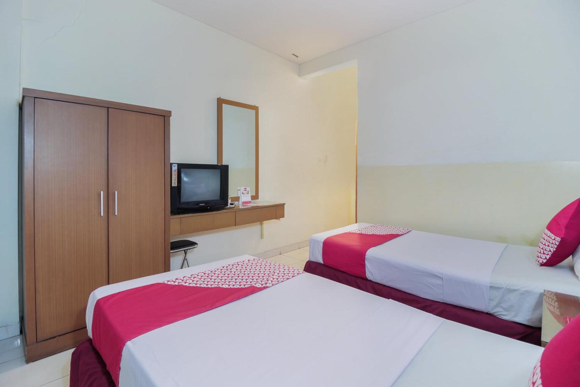 Capital O Galaxy Inn Bandung Eksteriør billede