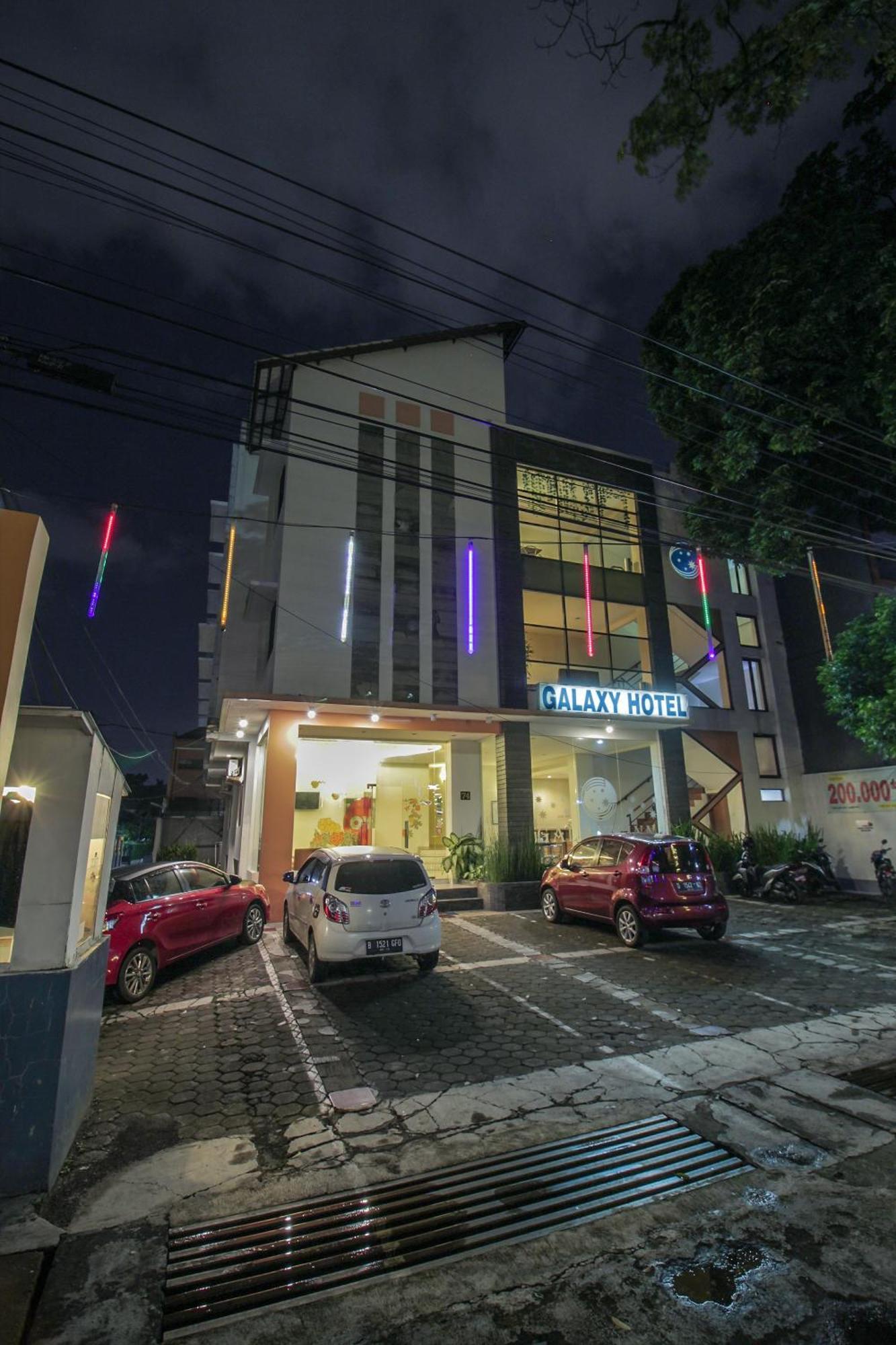 Capital O Galaxy Inn Bandung Eksteriør billede