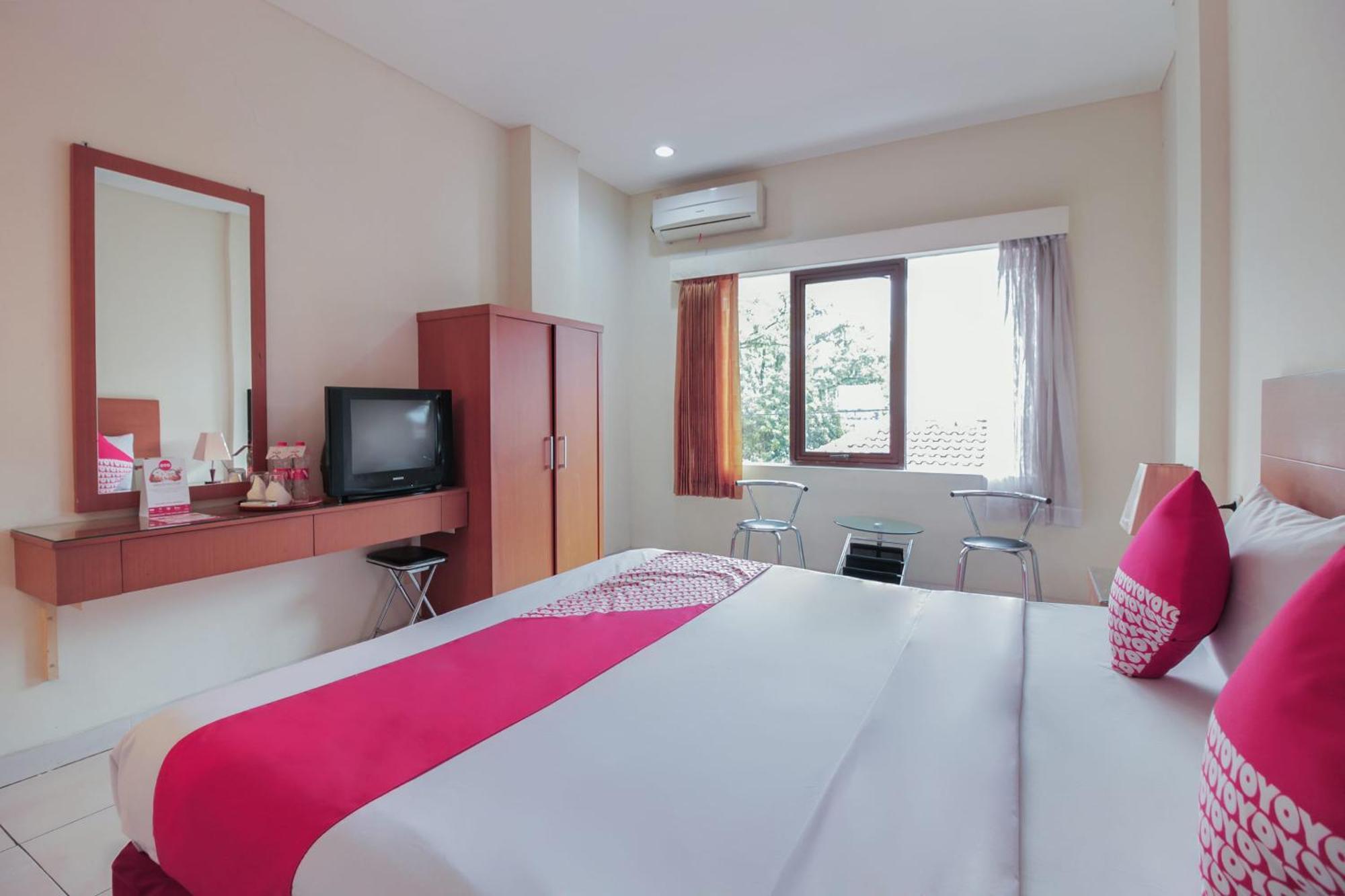 Capital O Galaxy Inn Bandung Eksteriør billede