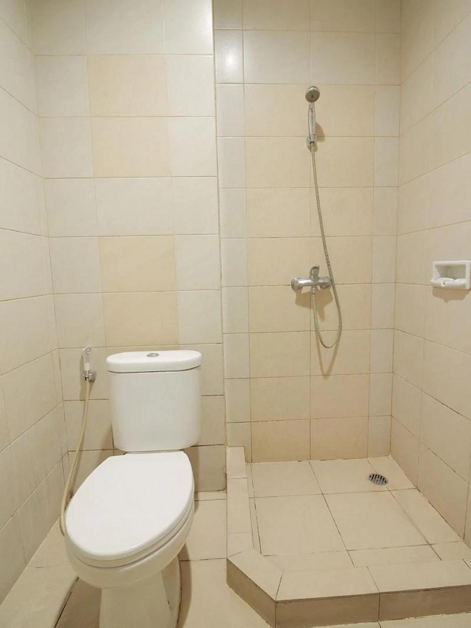 Capital O Galaxy Inn Bandung Eksteriør billede
